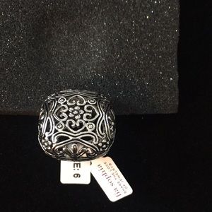Size 6 - silver ring
